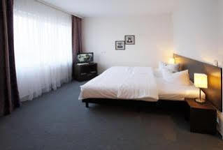 Hotel Luetzow Berlijn Buitenkant foto